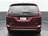 Used 2023 Chrysler Pacifica Touring-L w/ Uconnect Theater Family Group image 5