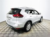 Used 2019 Nissan Rogue SV image 3