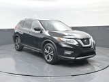 Used 2018 Nissan Rogue SL image 2