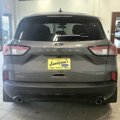 Used 2022 Ford Escape SE w/ SE Sport Appearance Package image 6