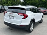 Used 2023 GMC Terrain SLE w/ Driver Convenience Package image 4