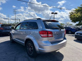 Used 2017 Dodge Journey SE w/ Flexible Seating Group image 5