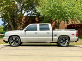 Used 2007 Chevrolet Silverado 1500 LT w/ Crew Cab Value Package image 3