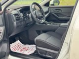 Used 2023 Nissan Rogue SV image 6