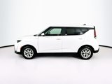 Used 2023 Kia Soul LX w/ LX Technology Package image 4