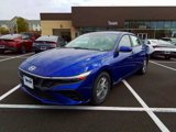 New 2025 Hyundai Elantra SE image 3