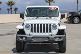 Used 2020 Jeep Gladiator Overland image 2
