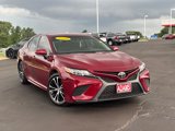 Used 2018 Toyota Camry SE image 2