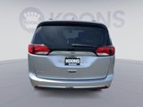 Used 2019 Chrysler Pacifica Limited image 5