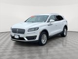 Used 2020 Lincoln Nautilus Premier image 3
