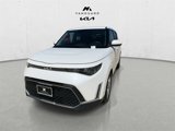 Used 2023 Kia Soul LX w/ LX Technology Package image 4