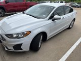 Used 2019 Ford Fusion SE image 2