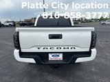 Used 2020 Toyota Tacoma TRD Off-Road image 4