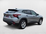 New 2025 Chevrolet Trax LS w/ LS Convenience Package image 2