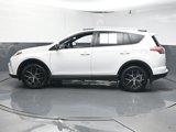 Used 2016 Toyota RAV4 SE image 5