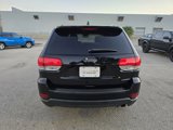 Used 2019 Jeep Grand Cherokee Laredo w/ 18" Wheel & 8.4" Radio Group image 5