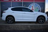 Used 2023 Alfa Romeo Stelvio Veloce image 2