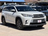 Used 2017 Toyota Highlander XLE image 3