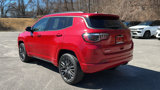 Certified 2022 Jeep Compass Limited image 5