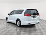 Used 2017 Chrysler Pacifica Touring image 6
