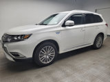 Used 2020 Mitsubishi Outlander 4WD Plug-In Hybrid image 2