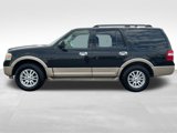 Used 2013 Ford Expedition XLT image 2