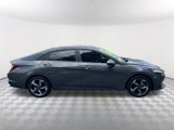Used 2023 Hyundai Elantra Limited image 4