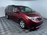 Used 2014 Toyota Sienna LE image 3