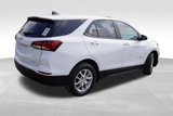 Used 2023 Chevrolet Equinox LS w/ LS Convenience Package image 4