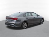 Used 2022 Kia Forte LXS w/ LXS Technology Package image 3