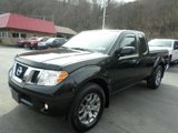 Used 2021 Nissan Frontier SV image 3