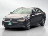 Used 2017 Volkswagen Jetta SE image 3