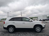 Used 2013 Kia Sorento LX w/ Third Row Pkg image 2