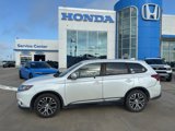 Used 2018 Mitsubishi Outlander SE image 2