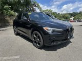 Used 2023 Alfa Romeo Stelvio Veloce image 2