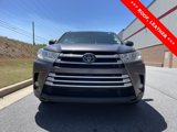 Used 2019 Toyota Highlander XLE image 2