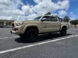Used 2016 Toyota Tacoma Limited image 2