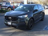 Used 2024 Ford Edge SE w/ Black Appearance Package image 6