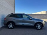 Used 2012 Volkswagen Touareg Sport image 4