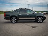 Used 2013 Chevrolet Avalanche LTZ image 4