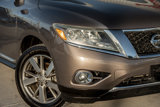 Used 2014 Nissan Pathfinder Platinum image 3