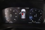 Used 2022 Volvo XC40 T4 Momentum image 4