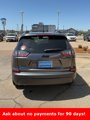 Used 2023 Jeep Cherokee Altitude Lux image 4