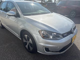 Used 2016 Volkswagen e-Golf SE w/ DC Fast Charging Package image 4