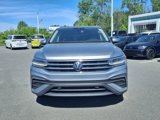 Used 2023 Volkswagen Tiguan SE image 2