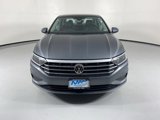 Used 2019 Volkswagen Jetta SEL image 2