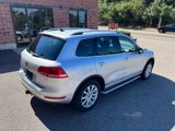 Used 2011 Volkswagen Touareg Sport image 5