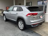 Used 2020 Volkswagen Atlas Cross Sport SE w/ Panoramic Sunroof Package image 3