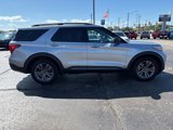 Used 2021 Ford Explorer XLT w/ Equipment Group 202A image 6