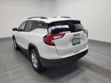 Used 2023 GMC Terrain SLE w/ Driver Convenience Package image 5